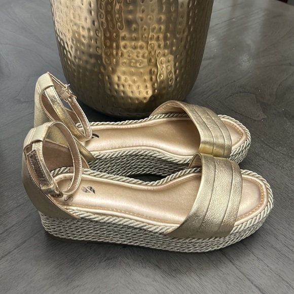 Franco Sarto A-Via Espadrille Platform Wedge Sandal - Picture 4 of 5